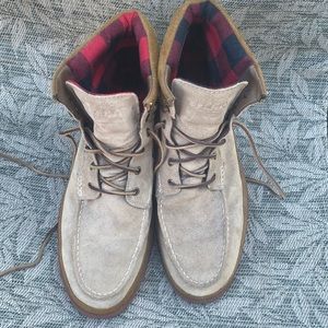 Sperry boots